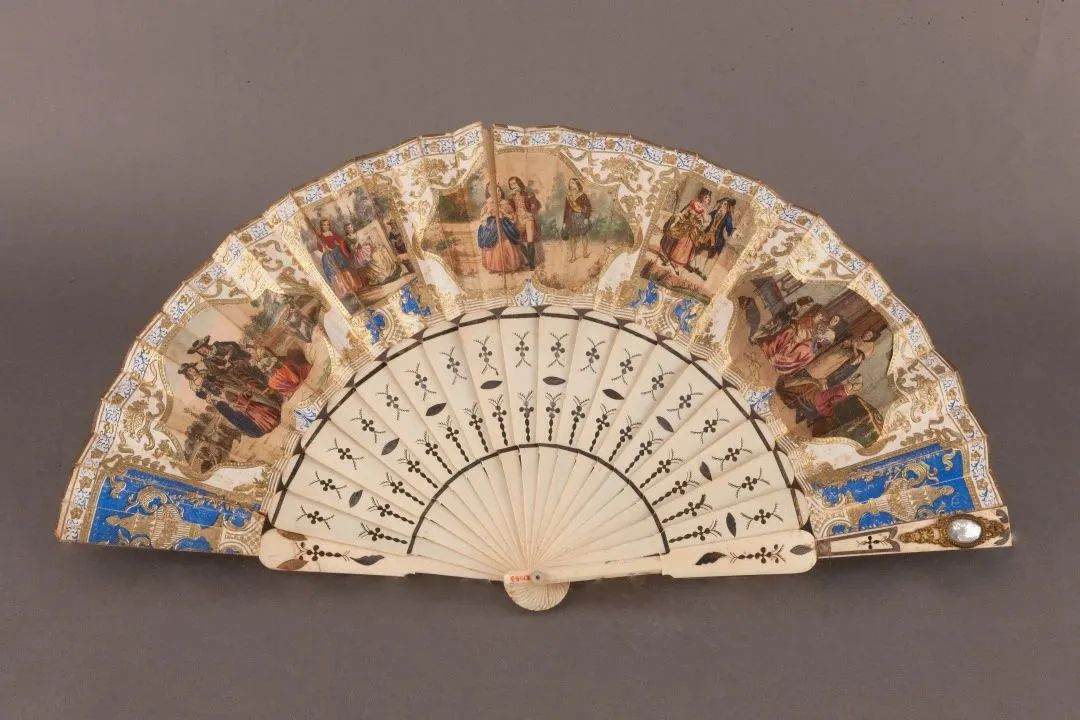 18th to 19th-century export fans on display in Chengdu