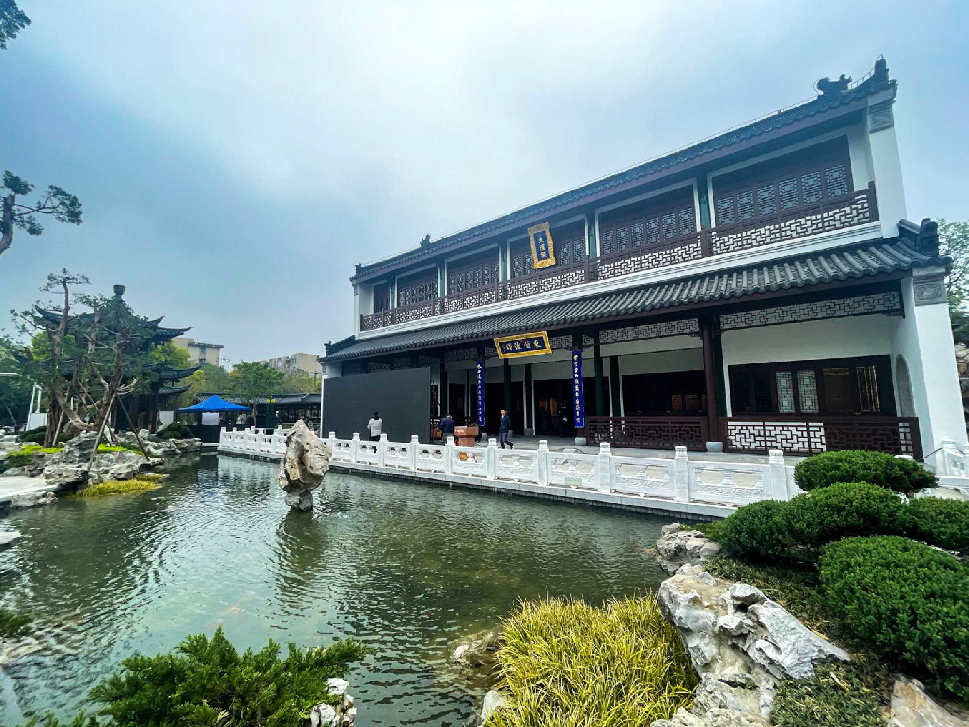 Yangzhou Wenhui Pavilion reopens