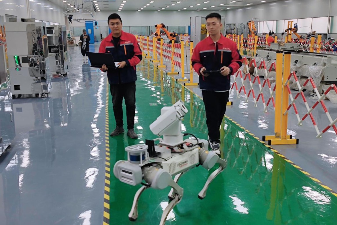 Robotic dog is born in Inner Mongolia