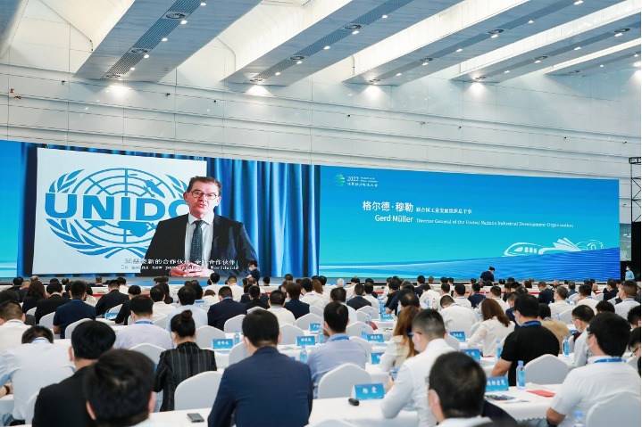 WEBC gala held in Sichuan focuses on prospects for NEVs, batteries