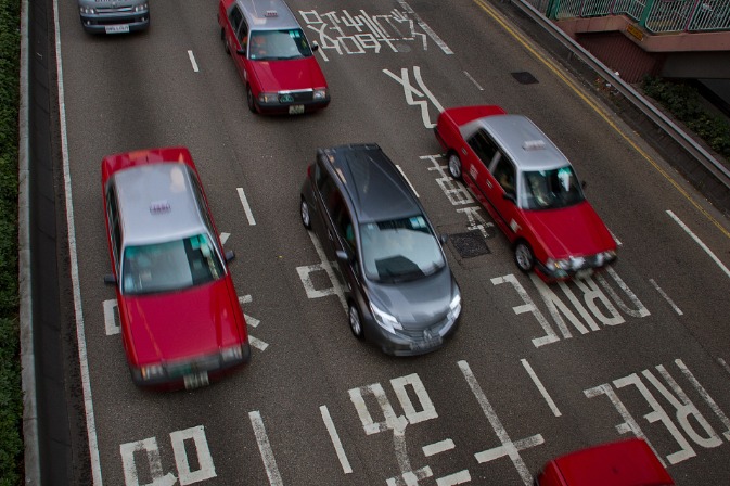 HK drivers given green light to cross into Guangdong