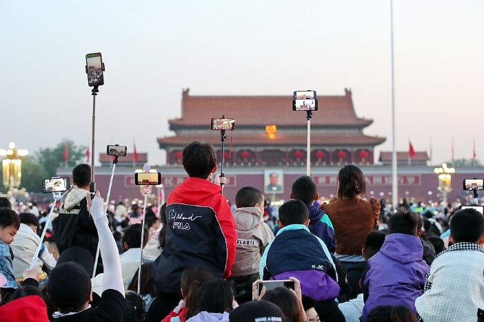 Beijing's May Day holiday trips rebound above pre-COVID level