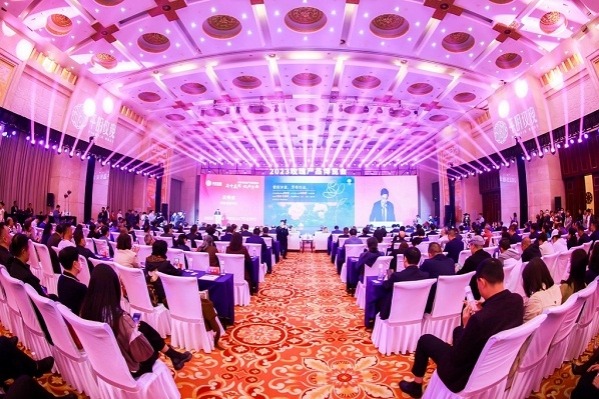 Rose products expo opens in Jinan