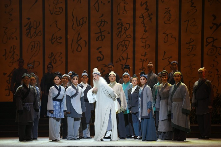 Historical Qinqiang Opera wows audience in Guangzhou