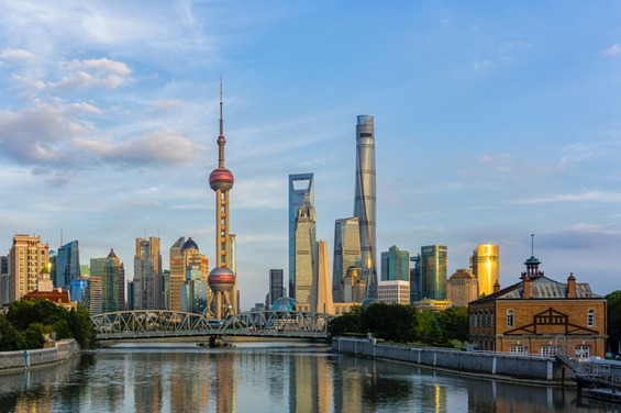 Shanghai in need of 8,030 high-level professionals, postdoctoral researchers