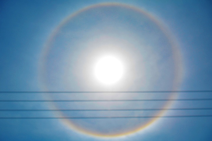 A rare phenomenon:  Halo around the sun appears in Anhui