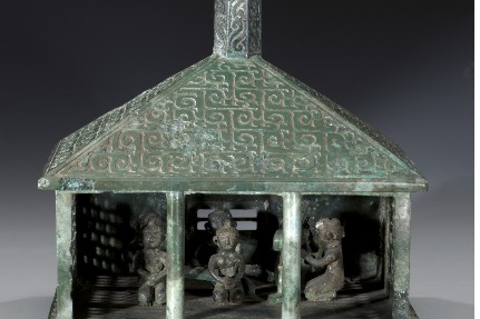 Bronze house model a testimony to ancient Yue people’s life