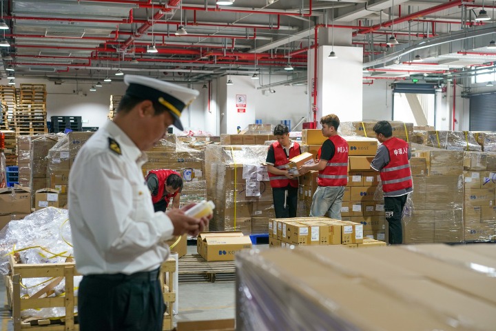 Hongqiao trade center an extension of CIIE