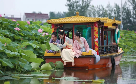 Yangzhou rural tourism sees boom during May Day holiday