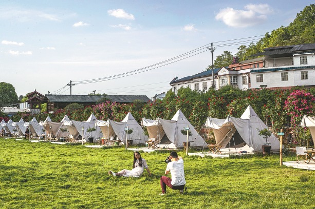 Robots, campsites boost tourism upgrades amid China's steady recovery