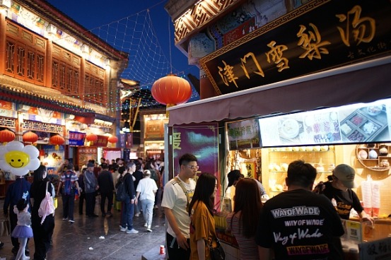 Retail sales boom in Tianjin during May Day holiday