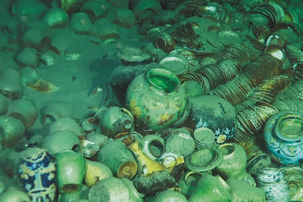 Shipwrecks filled with relics found in deep sea