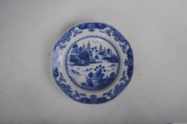 Fujian exhibit features Jingdezhen ceramics in the prosperous era of the Qing Dynasty