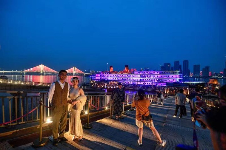 Zhiyin Ship, a must-visit for tourists to Wuhan