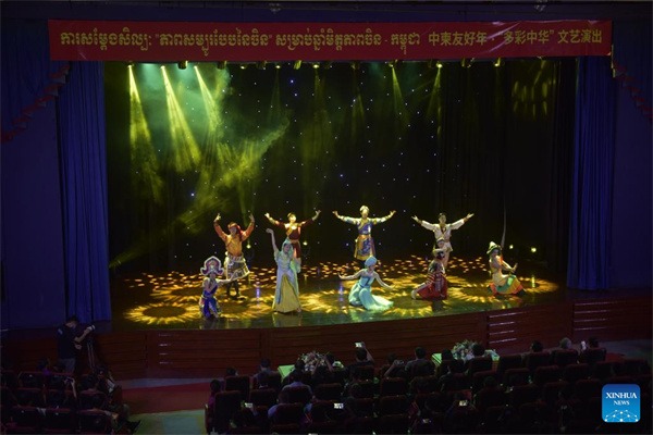 Cultural show held in Phnom Penh to mark 65th anniversary of Cambodia-China ties, friendship year