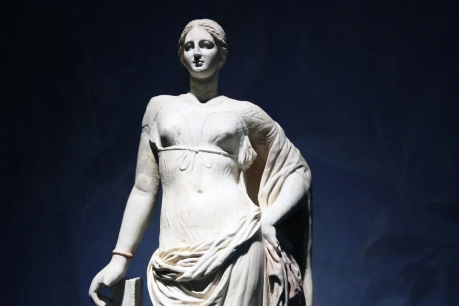 Cultural relics from Pompeii on exhibit in Shenzhen