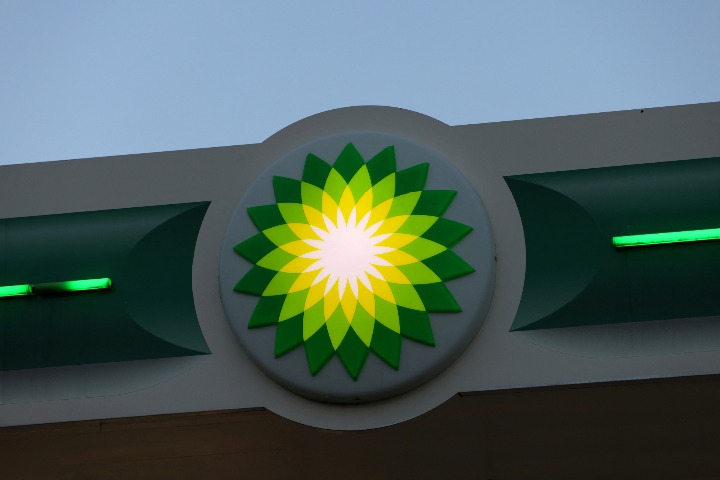 BP joins Zhejiang Energy to truck more LNG in China