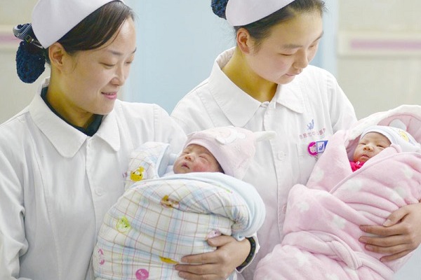 Maternal, infant mortality rates in China drop to historic lows