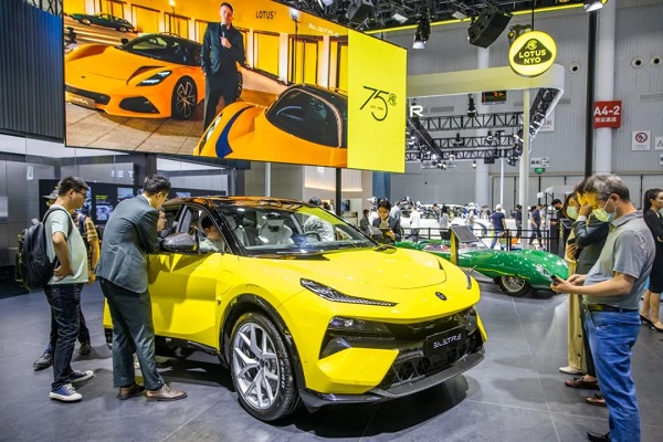 Auto Valley-produced vehicles debut in intl auto show