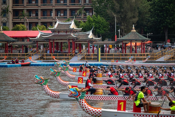 The 2023 Cross-Strait Dragon Boat Race Finals take place in Xiamen