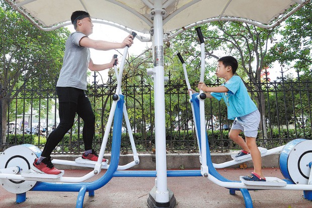 China aims at full coverage of 15-min fitness circles by 2025