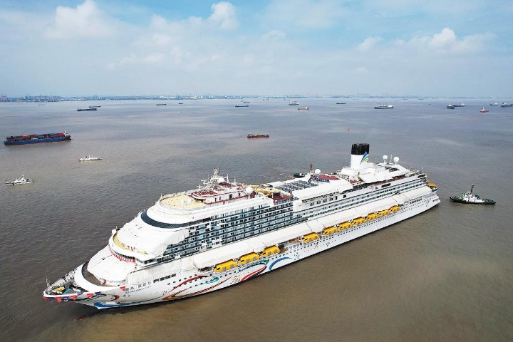 China's first home-grown cruise ship undocked in Shanghai