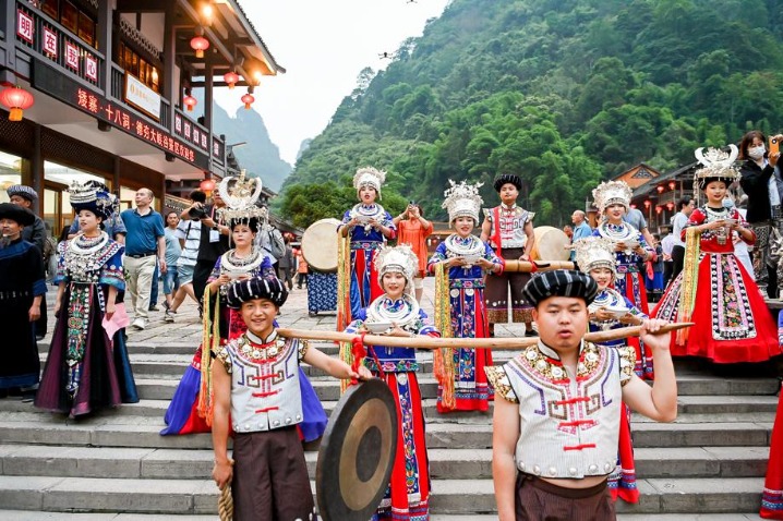 Ethnic intangible heritage on display in Hunan