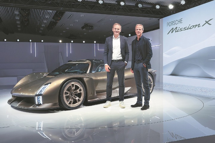 Porsche concept offers a glimpse at the future of performance driving