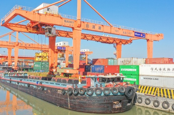China's Zhejiang sees robust foreign trade in Jan-May