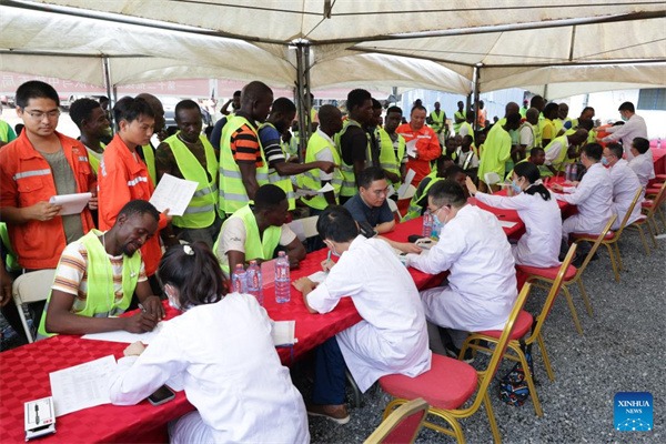 Chinese medical team provides clinical service to Ghanaian workers