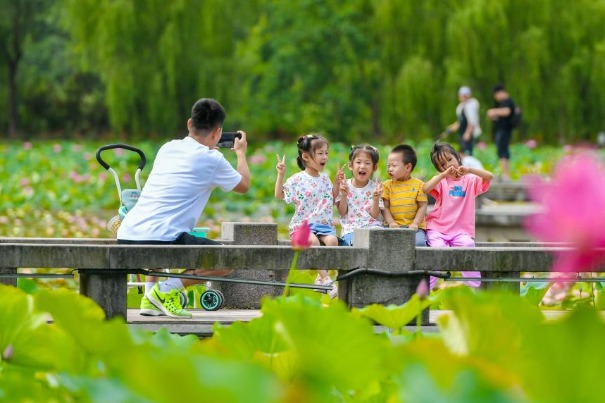 People becoming more green, survey finds