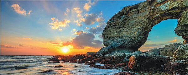 Jinshitan resort shines light on Dalian's natural beauty