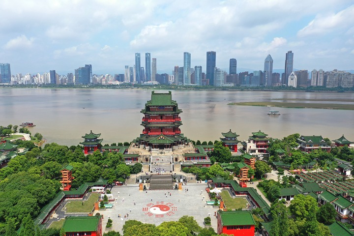 Picturesque scenery of the Pavilion of Prince Teng after rainy days