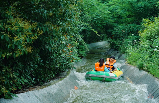 Best boating lakes in Yangzhou