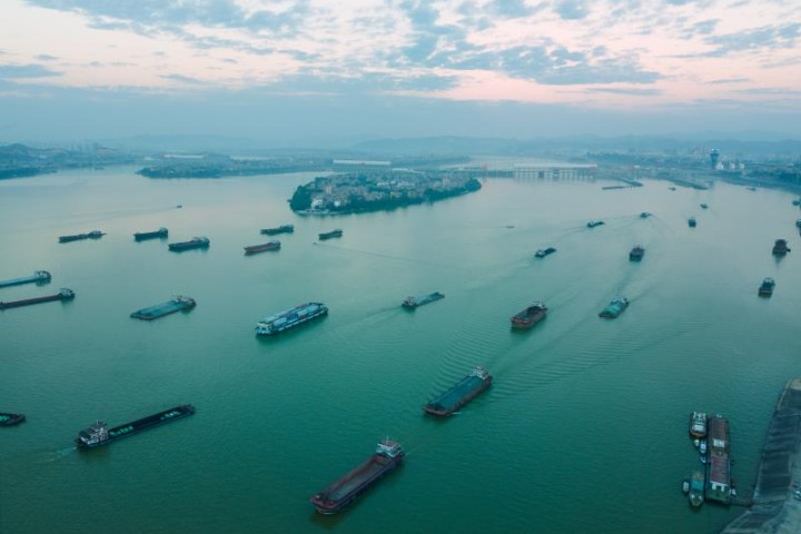 Chinese ports post strong growth