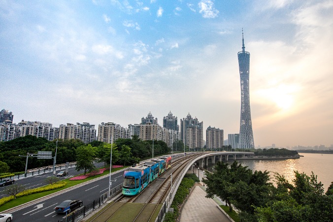China's urban rail transit passenger trips up 37.7% in June