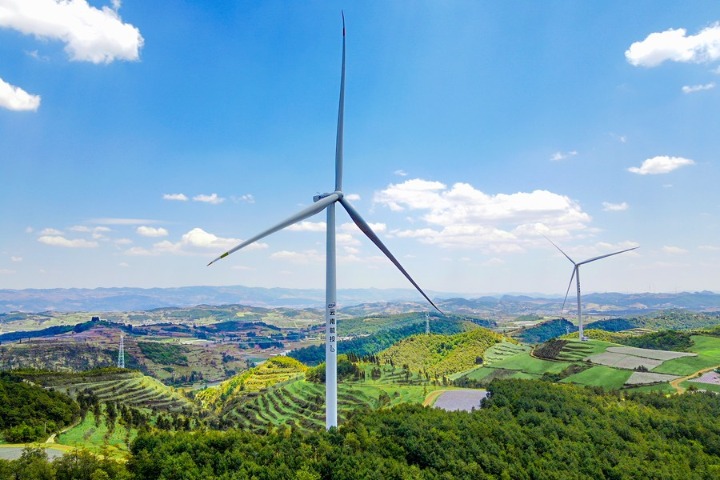 Wind, solar power surge in China