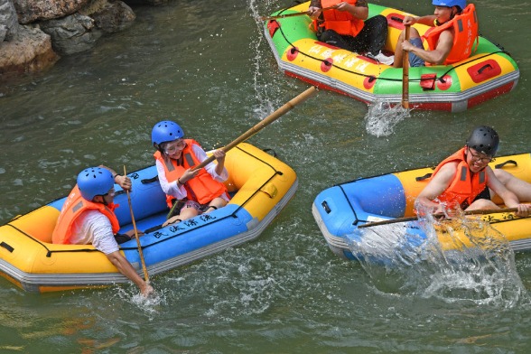 China's travel market heats up as temperatures soar