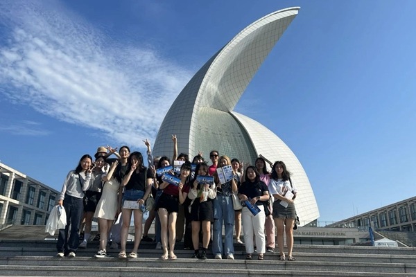South Korean students visit China Maritime Museum