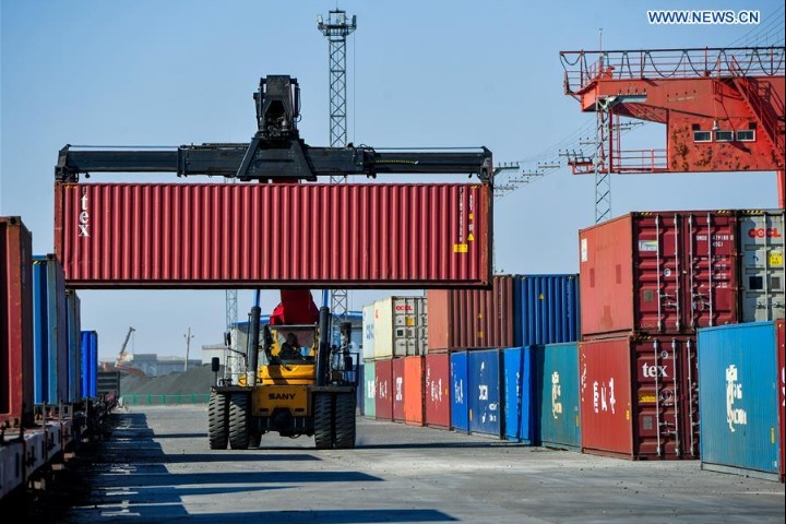 China's land port handles over 1,500 China-Europe freight trains