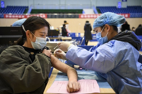 China reports severe COVID-19 cases declining
