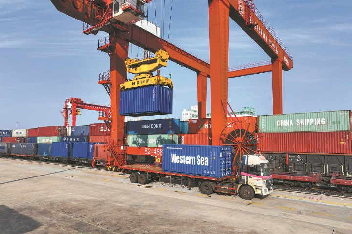 China's Jiangsu reports Jan-May foreign trade