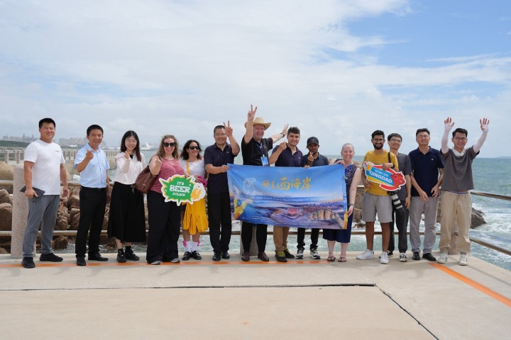 Expats delve into Qingdao's west coast charm