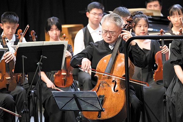 Youth orchestra sets the tone