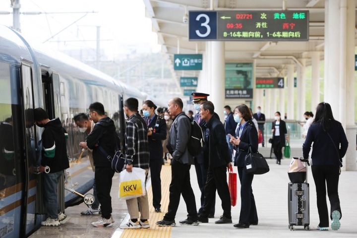 China's passenger trips up 56.3% in H1