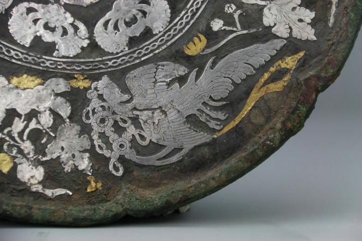 Museum in Henan features rare ancient mirror