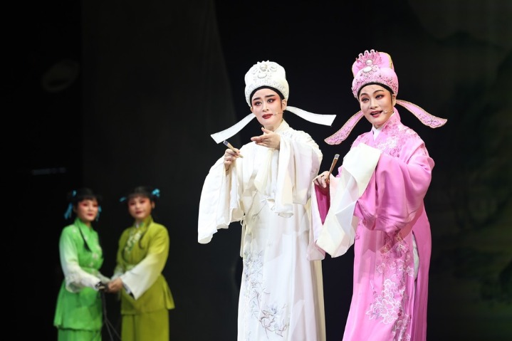 Adaptation of classic Yueju Opera work thrills audience in Nantong