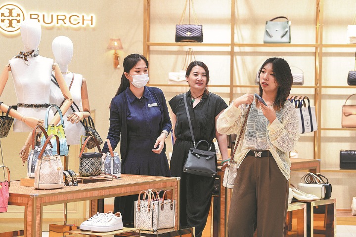 Luxury market to shine on booming demand from consumers