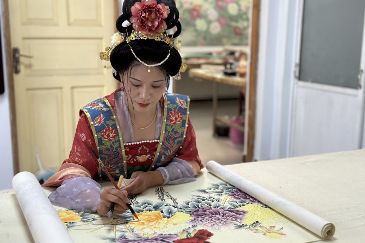 Painting fuels local economy in Shandong