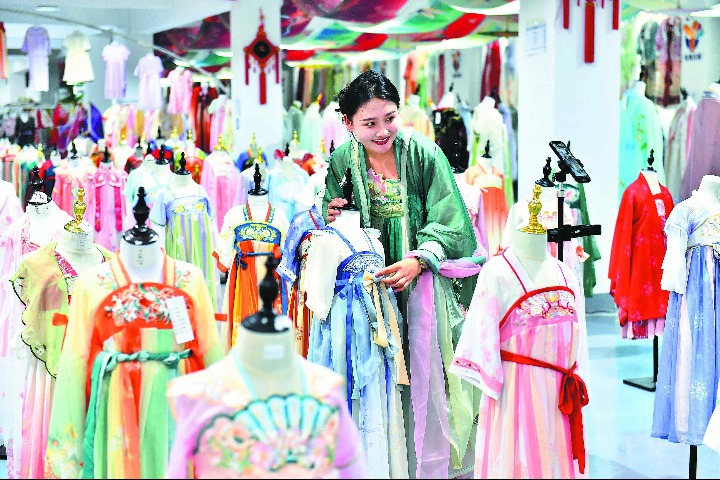 Traditional culture drives rural vitalization